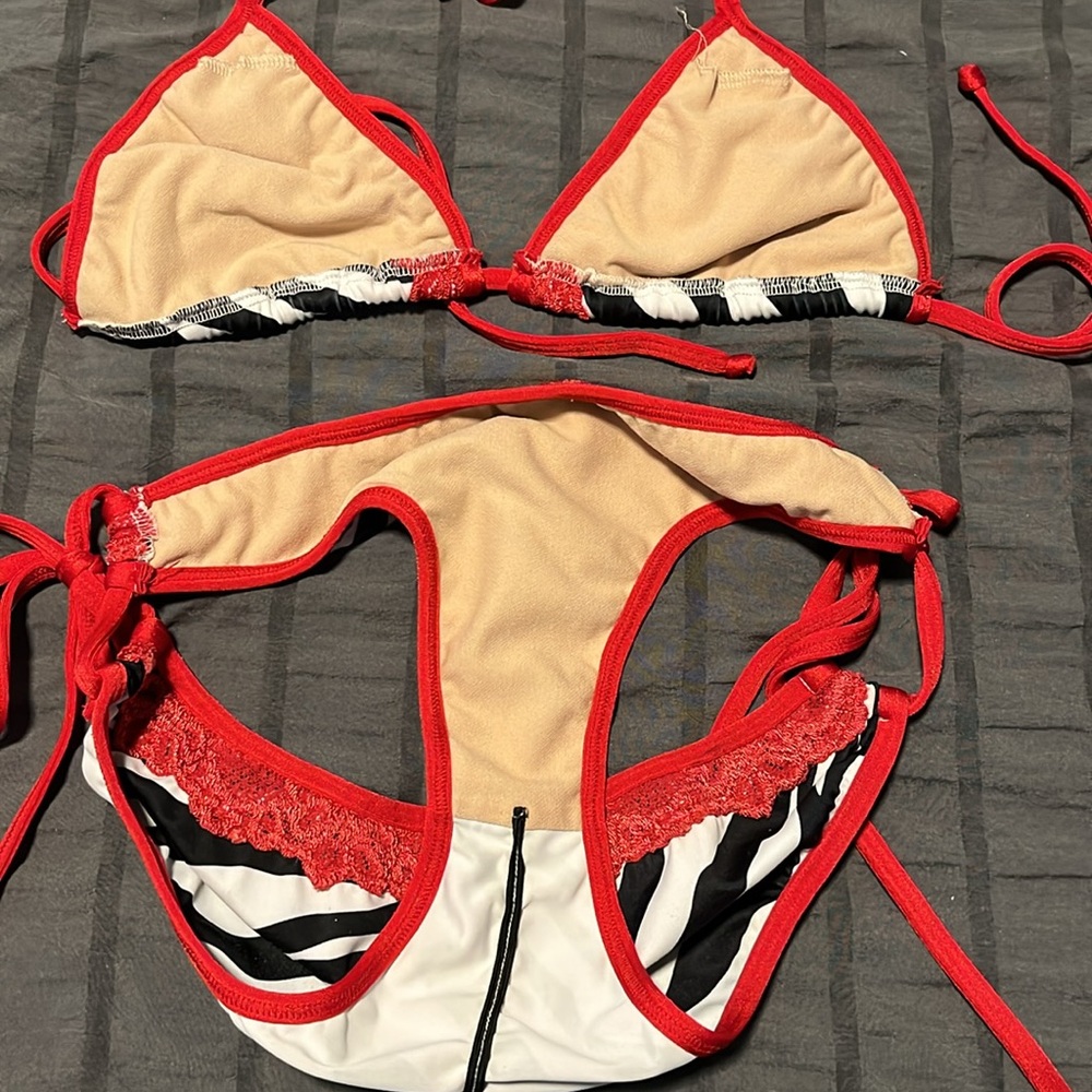 Chynna Dolls Red Zebra scrunch butt with side ties Bikini - Picture 5 of 6
